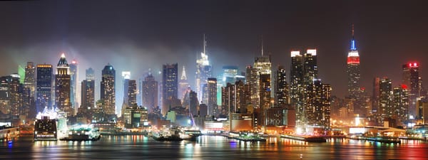 Обои 3200x1200, вода, u.s.a, дома, америка, океан, небоскрёбы, ночные фото, new yourk, usa, united states, море, свет, america, огни, города нью-йорк, небо, штаты