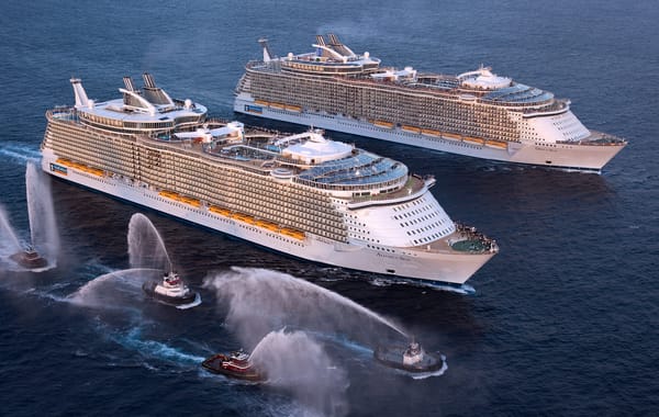 Обои На Ходу, Лайнер, Море, Встреча, Allure of the Seas, Судно, Буксиры, Oasis of the Seas, Пассажирский