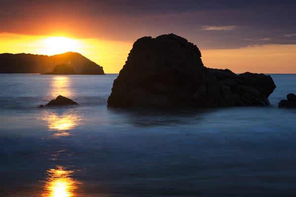 Обои Costa Rica, скалы, Manuel Antonio, рассвет, пляж