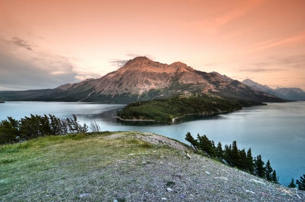 Обои гора, национальный парк, alberta, waterton lakes national park, canada, озеро, лес
