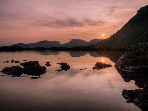 Обои закат, отражение, Lake District, Англия, Озерный край, England, озеро, горы