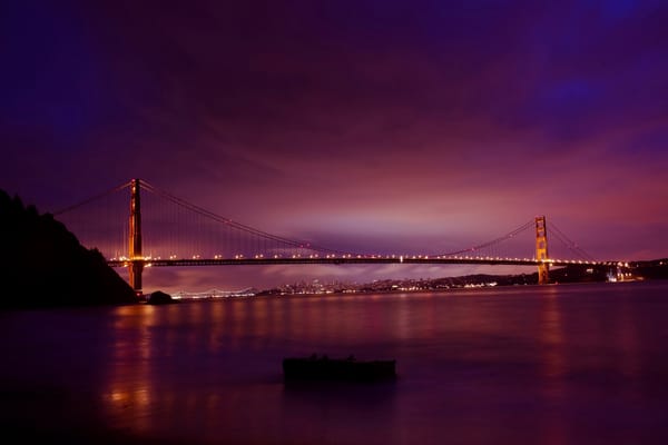 Обои утро, огни, дорога, солнце, Золотые Ворота, California, небо, рассвет, San Francisco, шоссе, залив, США, Golden Gate Bridge, мост, Калифорния, освещение, Сан-Франциско, город, USA, вода