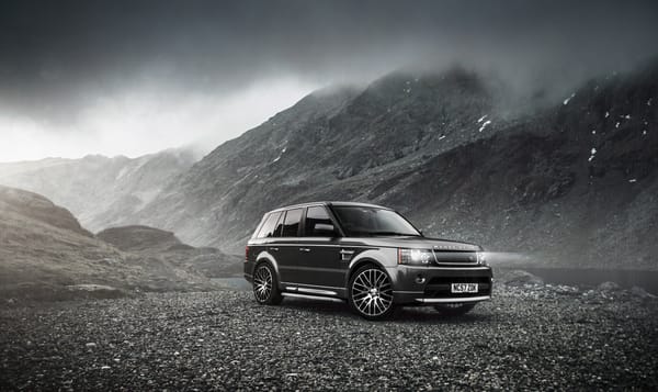 Обои romania, black, auto, landscape, range rover, land rover, lights