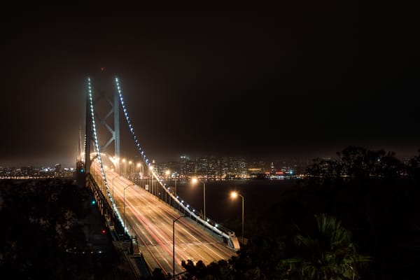 Обои San Francisco, light, night, California, залив, dark, bridge, осень, lights, San, sky, Сан-Франциско, autumn, Francisco, Калифорния, Bay bridge, США, ночь, USA, мост, bay, небо, огни, темный, fall