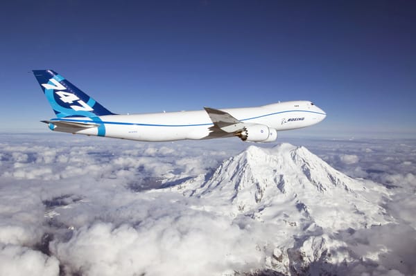 Обои Boeing 747-8 Freighter, First Flight, New series