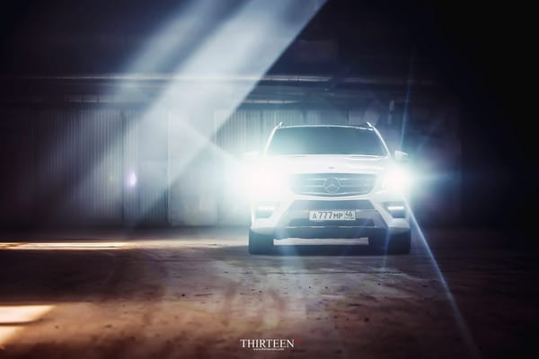 Обои оптика, машина, auto, photography, ML350, photographer, Thirteen, авто, фотограф, Mercedes-Benz, свет, AMG