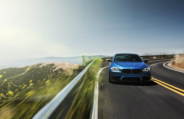 Обои горный серпантин, отбойник, f10, дорога, бмв, monte carlo blue, bmw, синий, road