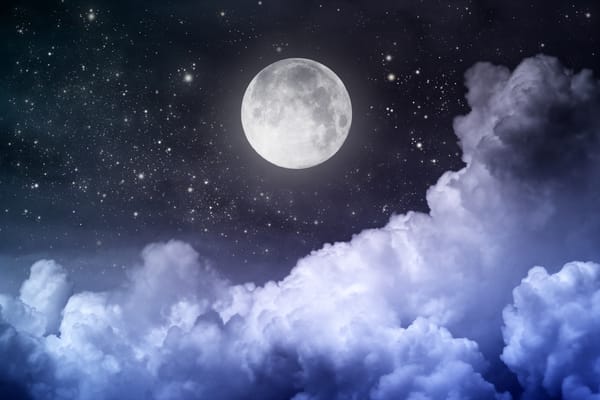 Обои Луна, sky, красивая сцена, beautiful scene, moon, звезды, небо, полная луна, full moon, полночь, midnight, night, ночь, пейзаж, лунный свет, moonlight, clouds, landscape, stars, облака