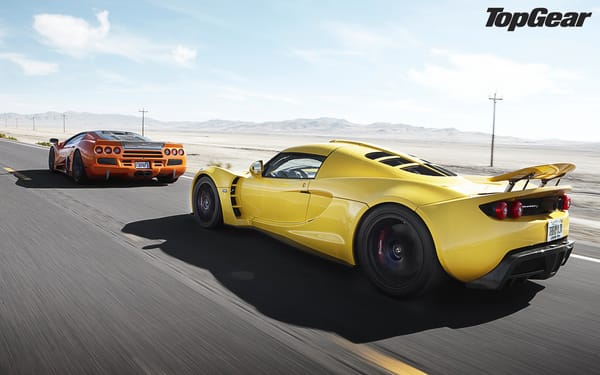 Обои top gear, Ultimate Aero TT, supercars, топ гир, небо, высшая передача, самая лучшая телепередача, дорога, SSC, Hennessey, Venom GT, суперкары, горы