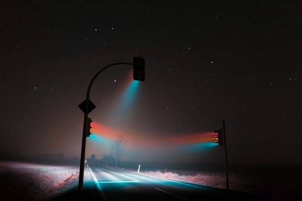 Обои свет, soft light, туман, ночь, traffic lights, roaming, weimar, fog, светофоры, night, трасса, дорога