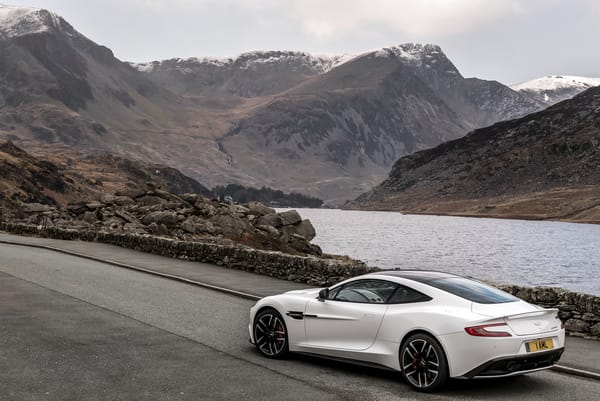 Обои UK-spec, Vanquish, ванквиш, астон мартин, Carbon White, 2014, Aston Martin