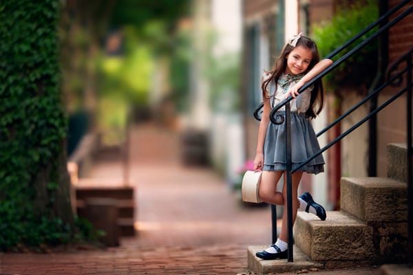 Обои улыбка, Sweet Afternoon, ступеньки, улица, девочка, child photography