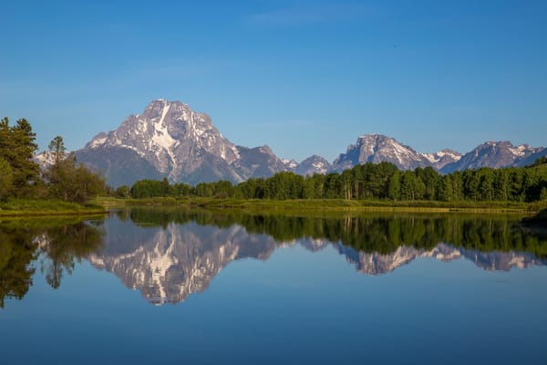 Обои Wyoming, Скалистые горы, Mount Moran, Гора Моран, Snake River, река, отражение, вершины, Снейк-Ривер, горы, лес, Rocky Mountains, Grand Teton National Park, Вайоминг, Национальный парк Гранд-Титон