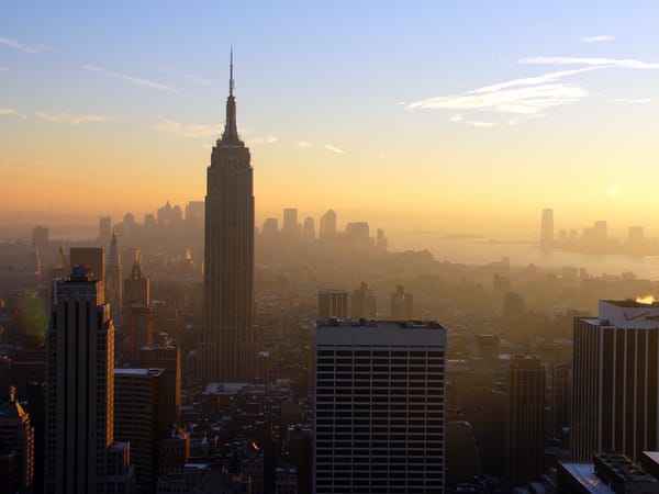 Обои Небо, Город, Манхеттен, New York City, Небоскрёбы, Дома, Здания, Бизнес-центр, Нью-Йорк, USA, Вечер, Мегаполис, Облака, США, Большое яблоко, Панорама, Эмпайр-стейт-билдинг, Закат, Солнце, Empire State Building