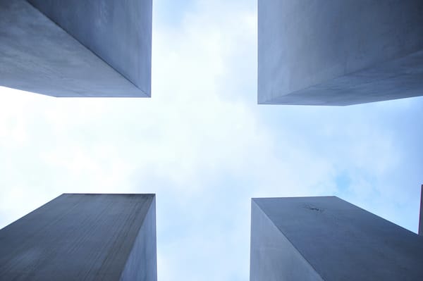 Обои clouds, squares, architecture, cross, sky, concrete, corners, structures, design, constructions