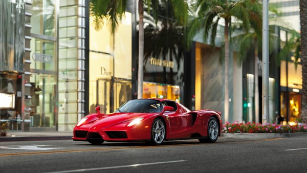 Обои supercar, street, Ferrari Enzo