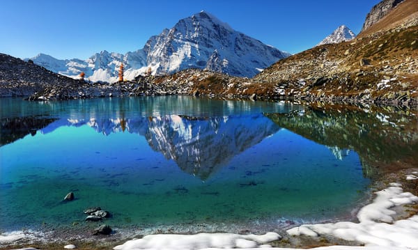 Обои Альпы, озеро, Trasquera, гора Монте-Леоне, Alps, Monte Leone, Пьемонт, Piedmont, Белое озеро, Траскуэра, отражение, Italy, Италия, горы, Alpe Veglia, Lago Bianco