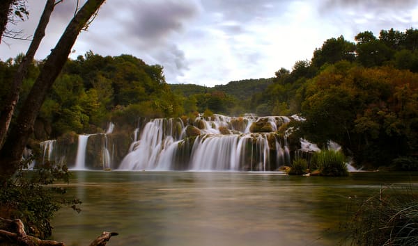 Обои Далмация, Krka River, река Крка, Dalmatia, река, каскад, Krka National Park, осень, национальный парк Крка, Скрадинский бук, Croatia, Хорватия, водопад, Skradinski buk