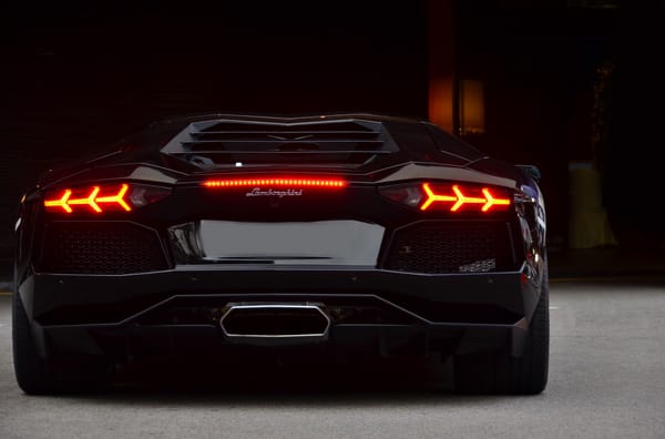 Обои lamborghini, свет фар, задок, lp700-4, авентадор, ламборгини, aventador, black