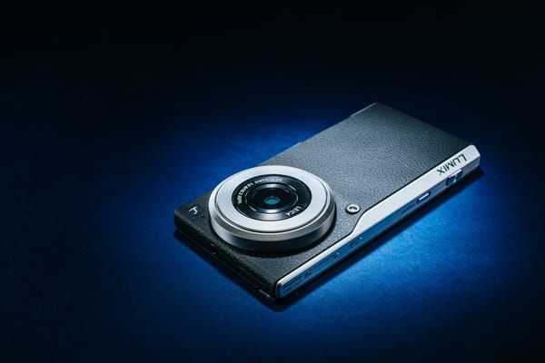 Обои макро, Panasonic Lumix CM1, камера