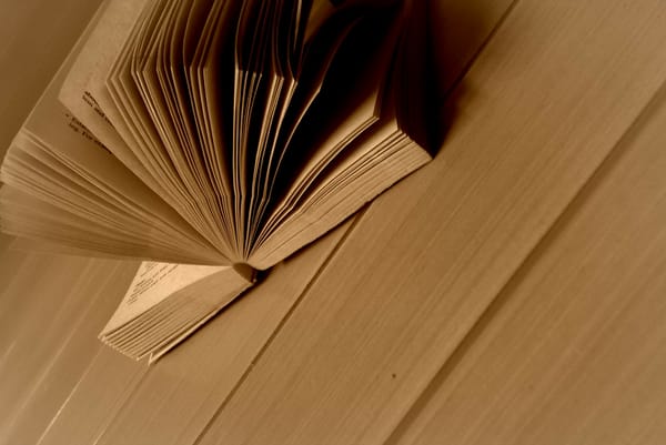 Обои книги, настроение, стол