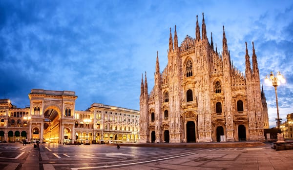 Обои фонари, собор, Milan Cathedral, огни, архитектура, вечер, Италия, площадь