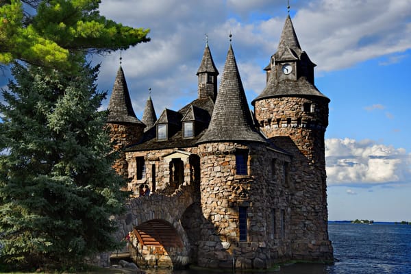 Обои Харт-Айленд, Thousand Islands, пейзаж, река, Болдт, деревья, замок, башни, остров, Boldt Castle, 1000 островов, Heart Island, ели