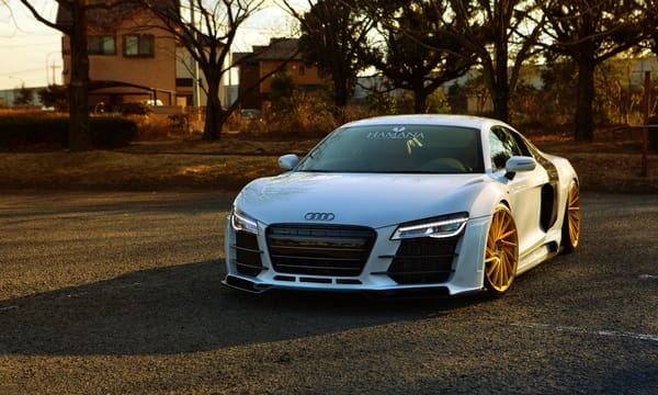Обои Audi, R8, white, vossen wheels, front