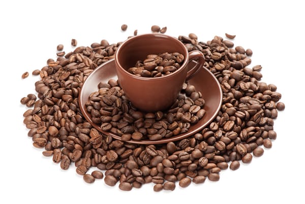 Обои блюдце, чашка, кофейные зерна, saucer, Cup, coffee beans