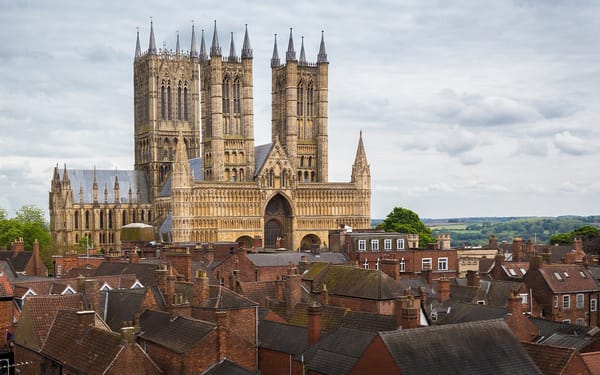 Обои Lincoln Cathedral, Англия, Линкольн