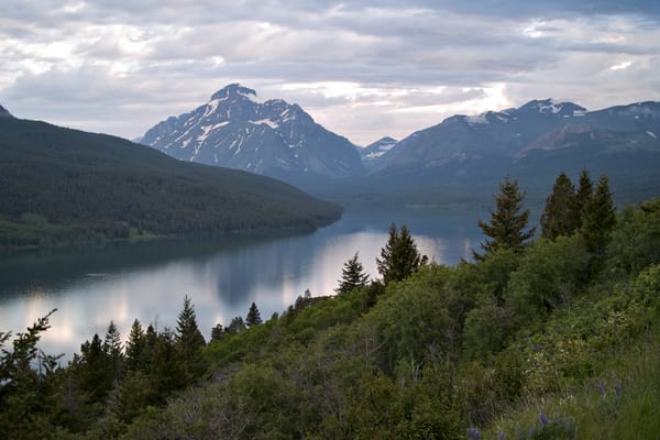 Обои озеро, горы, Two Medicine Lake, Glacier National Park