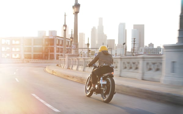 Обои yamaha, city, motorcycle, sr500