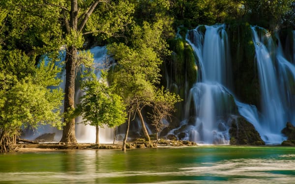 Обои Kravice Falls, водопад, Trebižat river, река, Bosnia and Herzegovina, деревья, Босния и Герцеговина