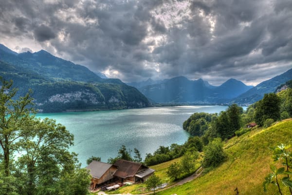 Обои Lake Walensee, облака, Альпы, горы, дома, Switzerland, озеро Валензе, деревья, Alps, Швейцария, озеро
