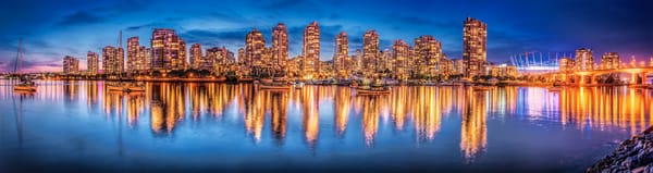 Обои Vancouver, Canada, Ванкувер, Канада, Burrard Inlet, Британская Колумбия, ночной город, яхты, Залив Беррард, British Columbia, отражение, панорама, здания