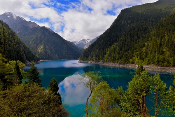 Обои Long Lake, Длинное озеро, Сычуань, China, горы, Китай, Цзючжайгоу, Jiuzhaigou, Sichuan, озеро, Minshan, заповедник