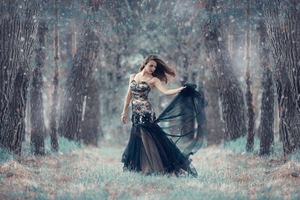 Обои A cold forest, платье, лес, Alessandro Di Cicco, девушка
