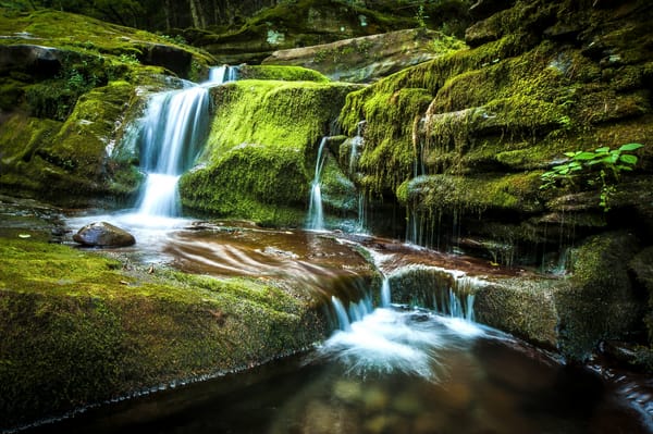 Обои Tompkins Falls, Andes, New York, водопад Томпкинс, каскад, мох, Эндс, водопад, штат Нью-Йорк, камни