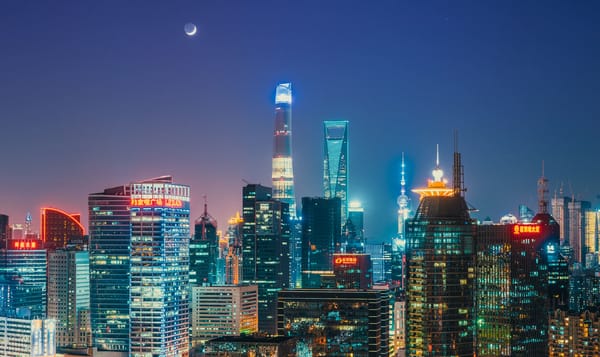 Обои Китай, Oriental Pearl Tower, огни, Shanghai World Financial Center, города, Shanghai Tower, Шанхай, луна, небо, ночь, горизонт