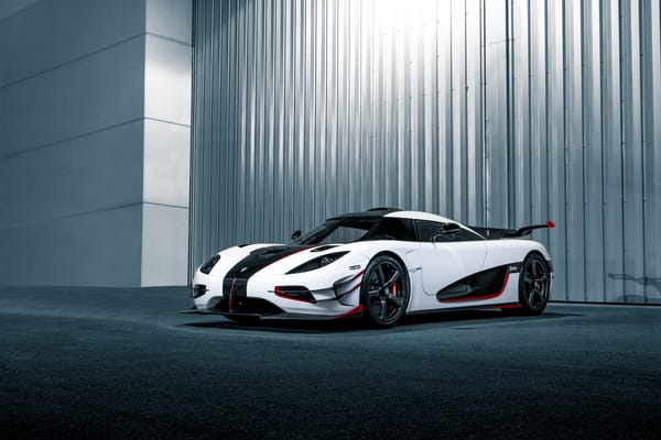 Обои Koenigsegg, white, One
