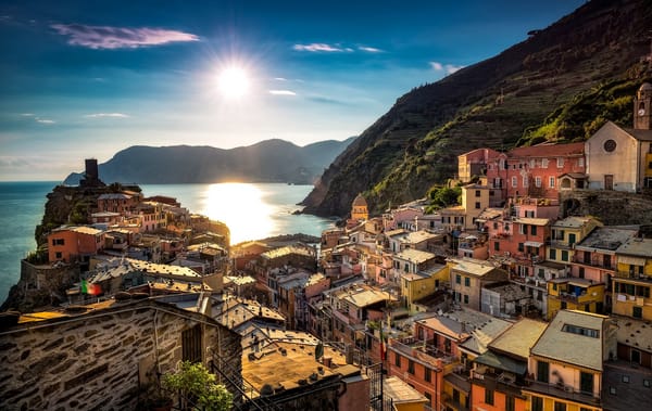 Обои Vernazza, Чинкве-Терре, Вернацца, побережье, Италия, Лигурийское море, Cinque Terre, здания, Лигурия, Ligurian Sea, море, Italy, Liguria