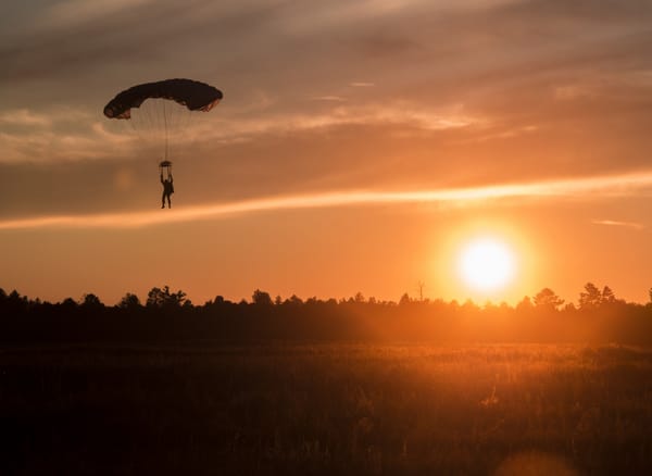 Обои Canadian Army Pathfinders, солдат, закат