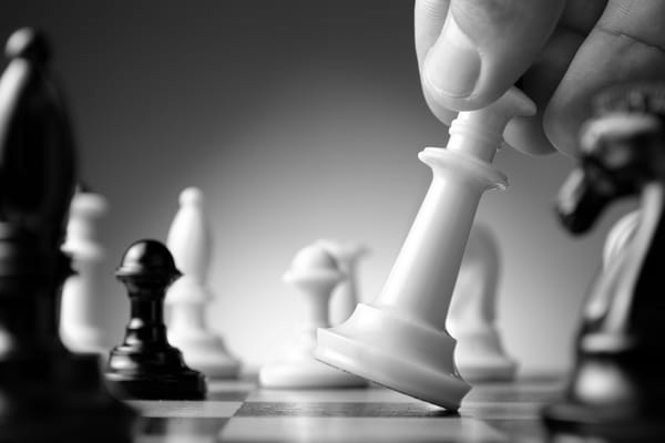 Обои strategy, chess pieces, hand, board game