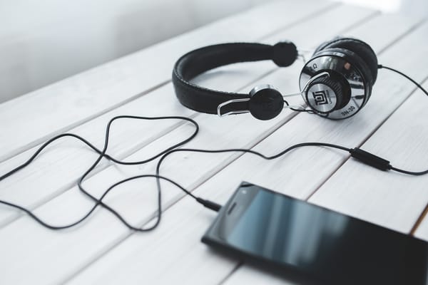 Обои audiculares, phone, music, radio