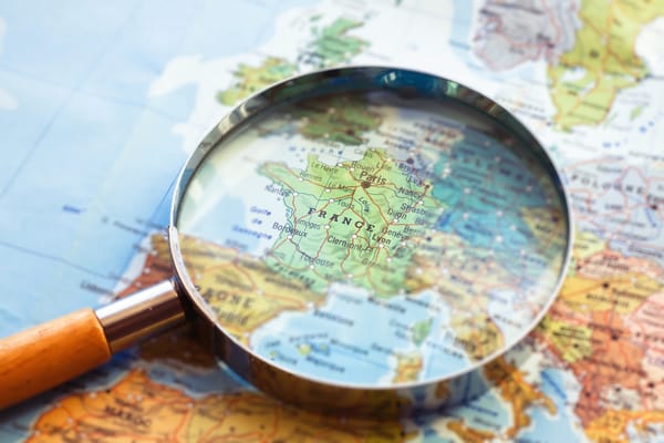 Обои political map, France, magnifier, Europe