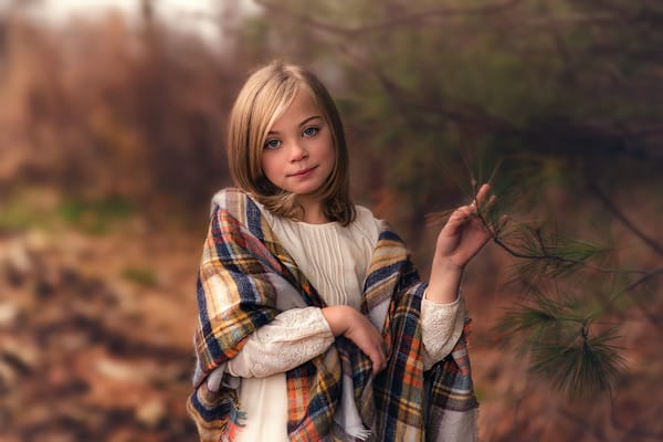 Обои mild winter, Lorna Oxenham, девочка, веточка