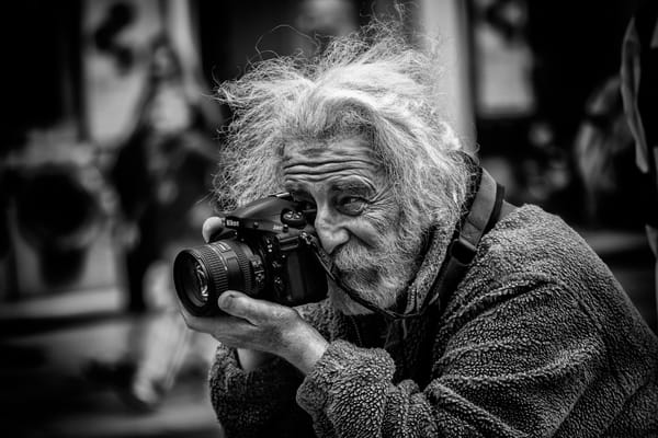 Обои street photographer, уличный фотограф, чб
