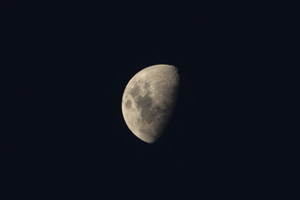 Обои moon, луна, спутник, поверхность