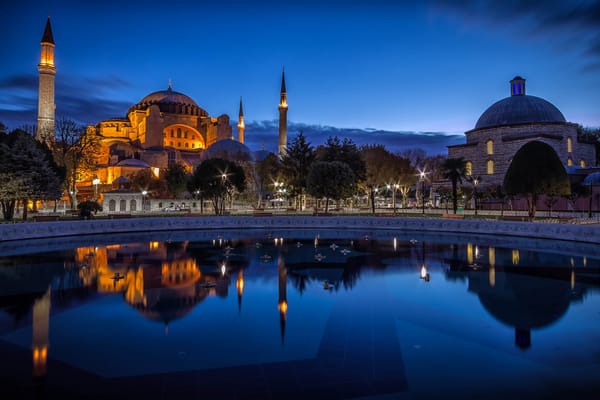 Обои Turkey, Стамбул, Турция, вечер, свет, Ayasofya, Собор Святой Софии, Türkiye, İstanbul, город