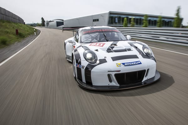 Обои Porsche 911 GT3 RS